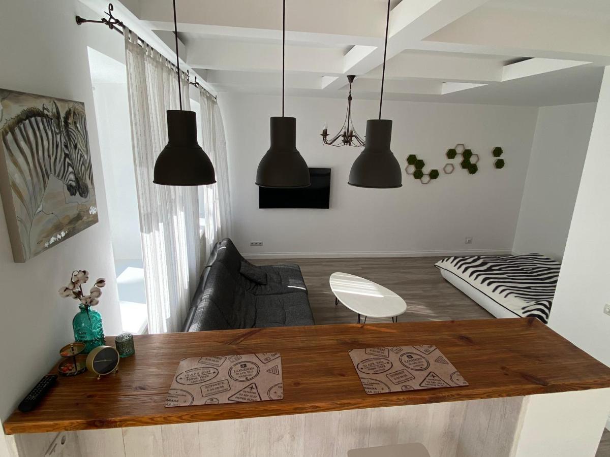 Bright Apartment Гомел Екстериор снимка
