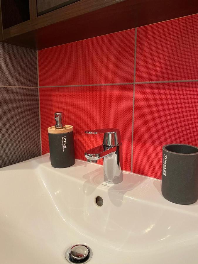 Bright Apartment Гомел Екстериор снимка